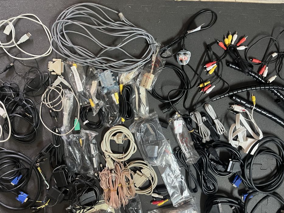 Various Cables for TV, Audio, and Computer Systems64284339586434123