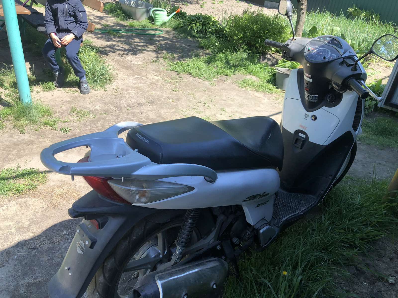 Продам скутер Хонда