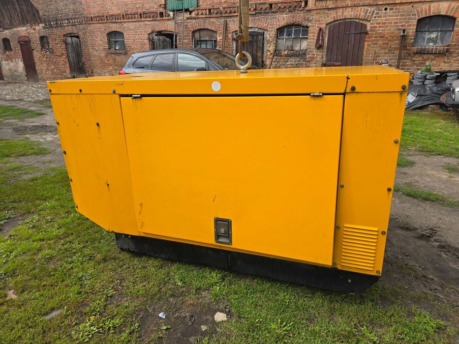 Sdmo Agregat prądotwórczy 400v Tm16 Transport