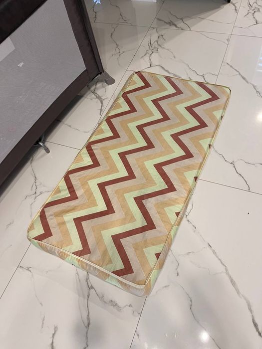 Розкладне туристичне ліжко від Chicco