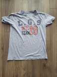 t-shirt fioletowy z napisem