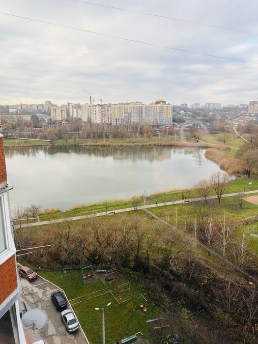 1 кімнатна з неймовірним видом на озеро