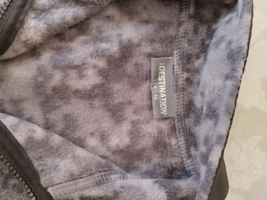 Толстовка на мальчика 7-9 лет