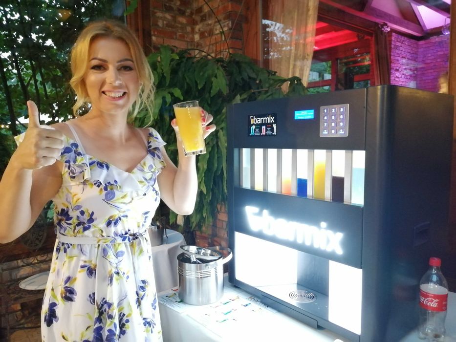 Automatyczny barman BARMIX na wesele przyjęcie - TELEFON ŻYCZEŃ GRATIS