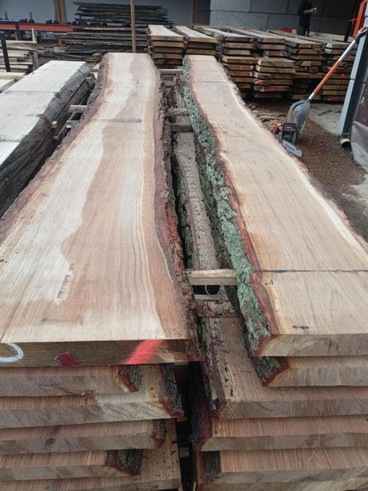 Tarcica dębowa odziomkowa foszty dąb dębowe grubość cięcia 54mm