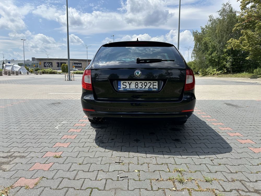 Skoda Superb 1.6 TDI • 2012 • Bardzo dobry stan • Bogate wyposażenie