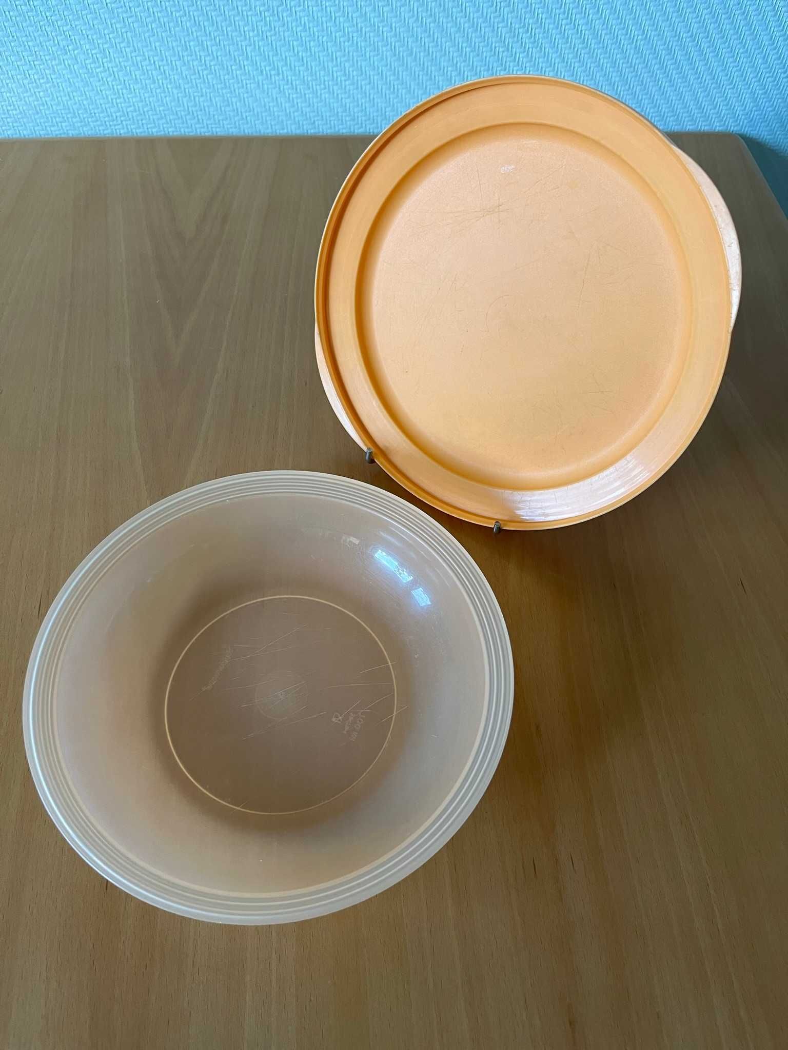 Tupperware – miski z pokrywkami/talerzami, 2 szt.