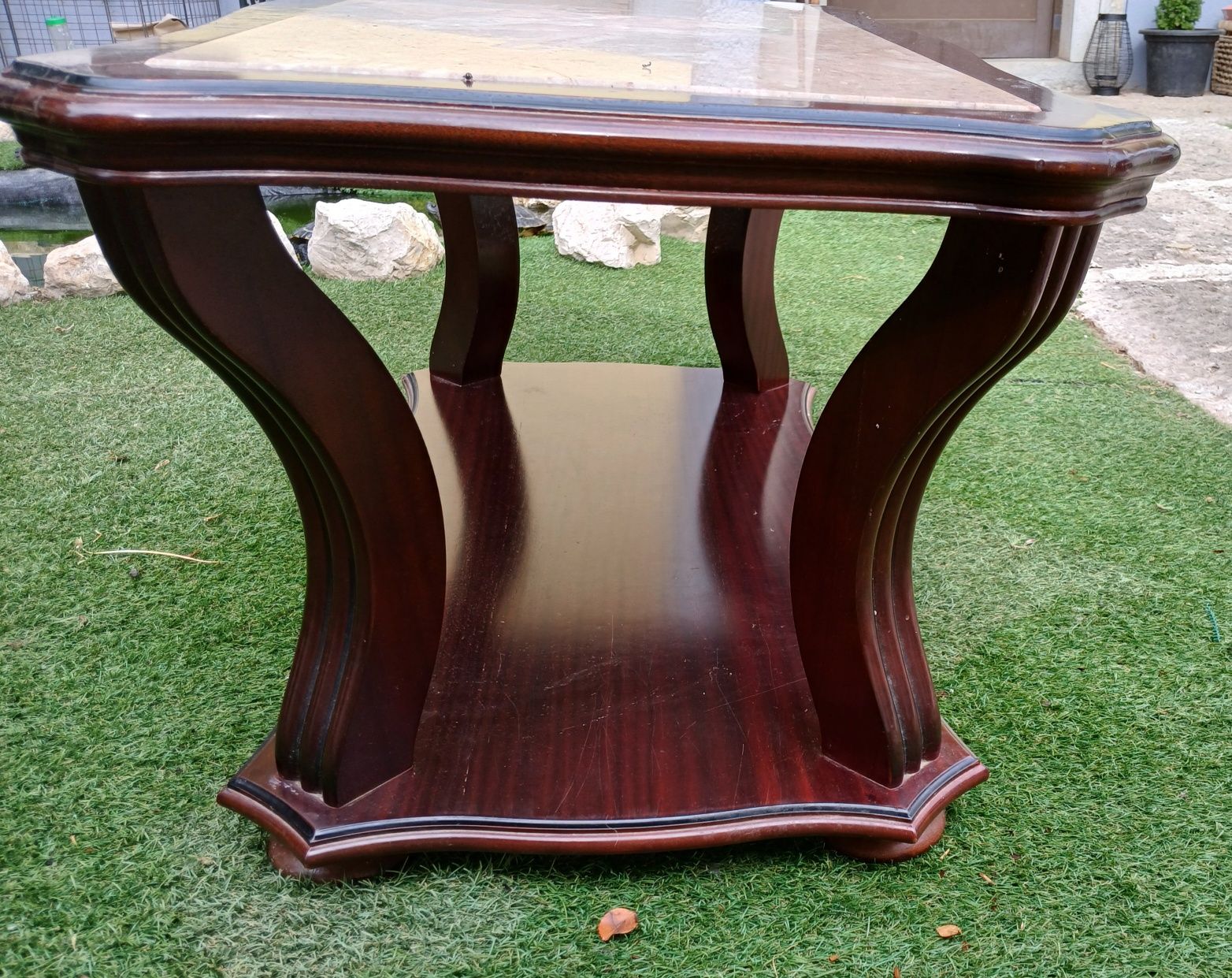 Mesa de centro em mogno