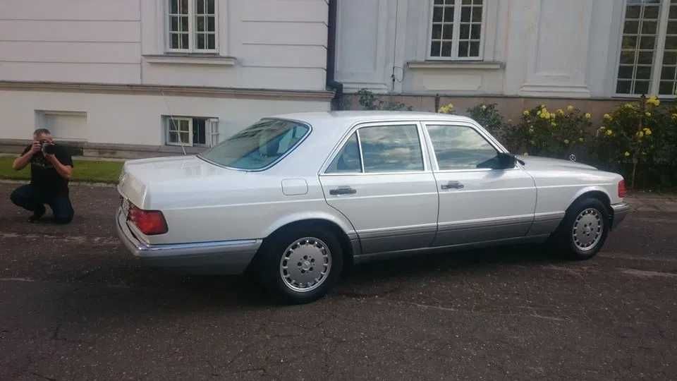 Zabytkowy mercedes na ślub-klasyk z 1957 roku