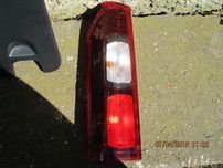 opel vivaro III 17- lampa lewa nowa oryginalna listwa drzwi komplet
