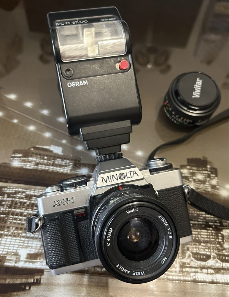 Minolta XG-1 + lampa + obiektywy