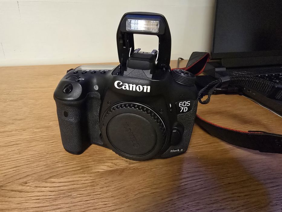 Canon Eos 7d mark II.Body.