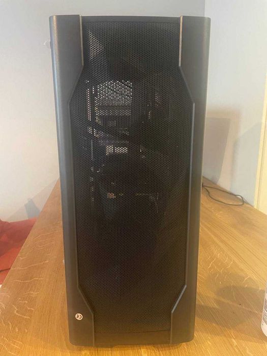 Mocny komputer do gier i pracy — Intel Xeon + Radeon RX 580