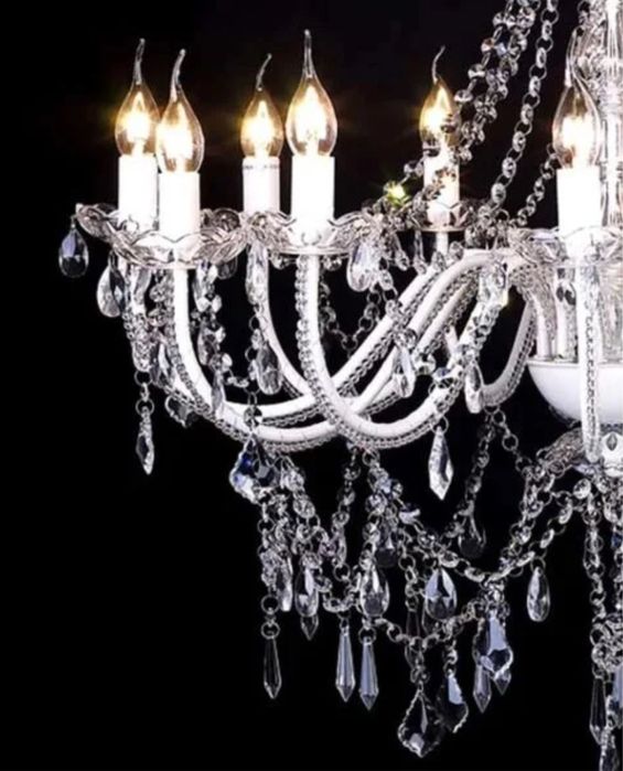 Lustre em cristais de vidro