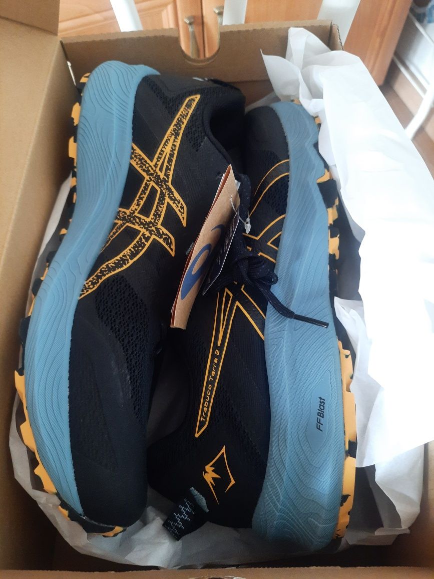 Nowe buty męskie Asics rozmiar 48