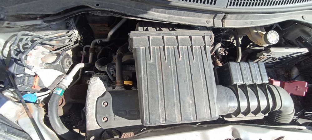 klapa tył tylna szyba suzuki swift mk IV  lak zcc