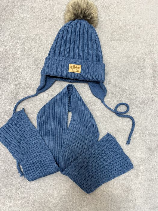 Зимова шапка на 3-4 роки для хлопчика з шарфом комплект із завʼязками