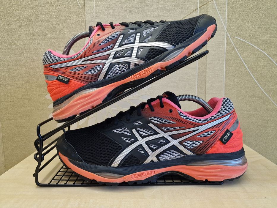 Бігові кросівки Asics Gel-Cumulus 18 Gore-Tex 42.5