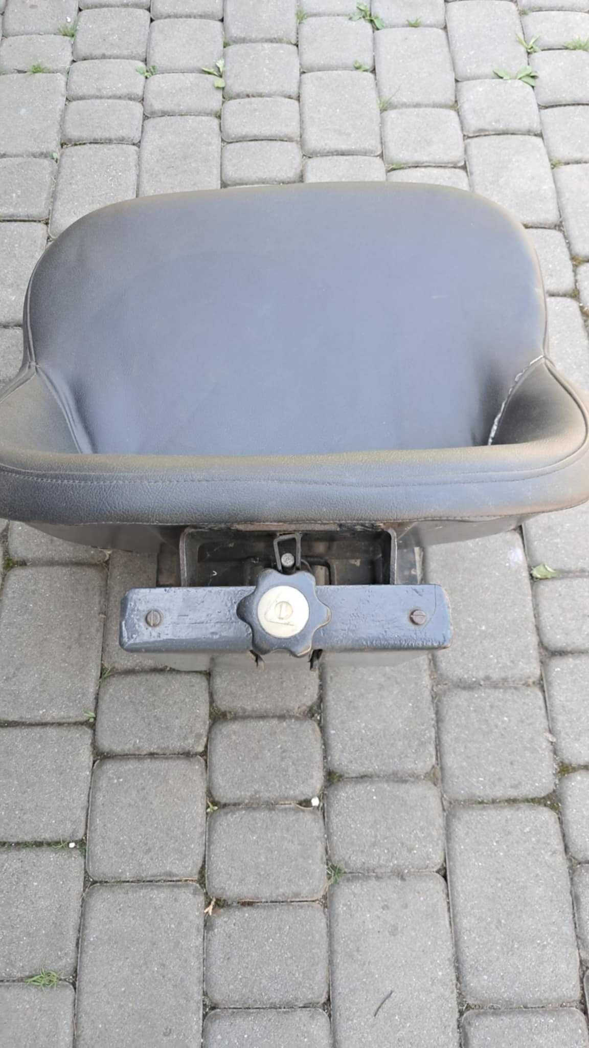 Siedzenie Kunów URSUS C360 C330