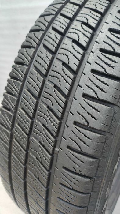 Opona Całoroczna 215/65/16C Goodyear 7mm