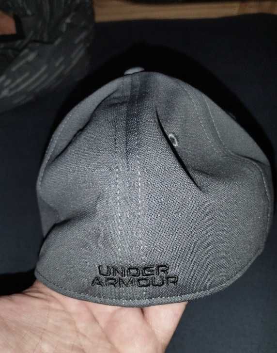 Czapka Under Armour z daszkiem szara czarne logo Nowa