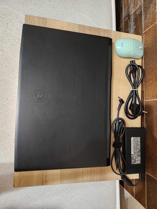 Ноутбук MSI Katana GF76 11UE /RTX 3060 /i7 11800h /16gb /Экран 17.3