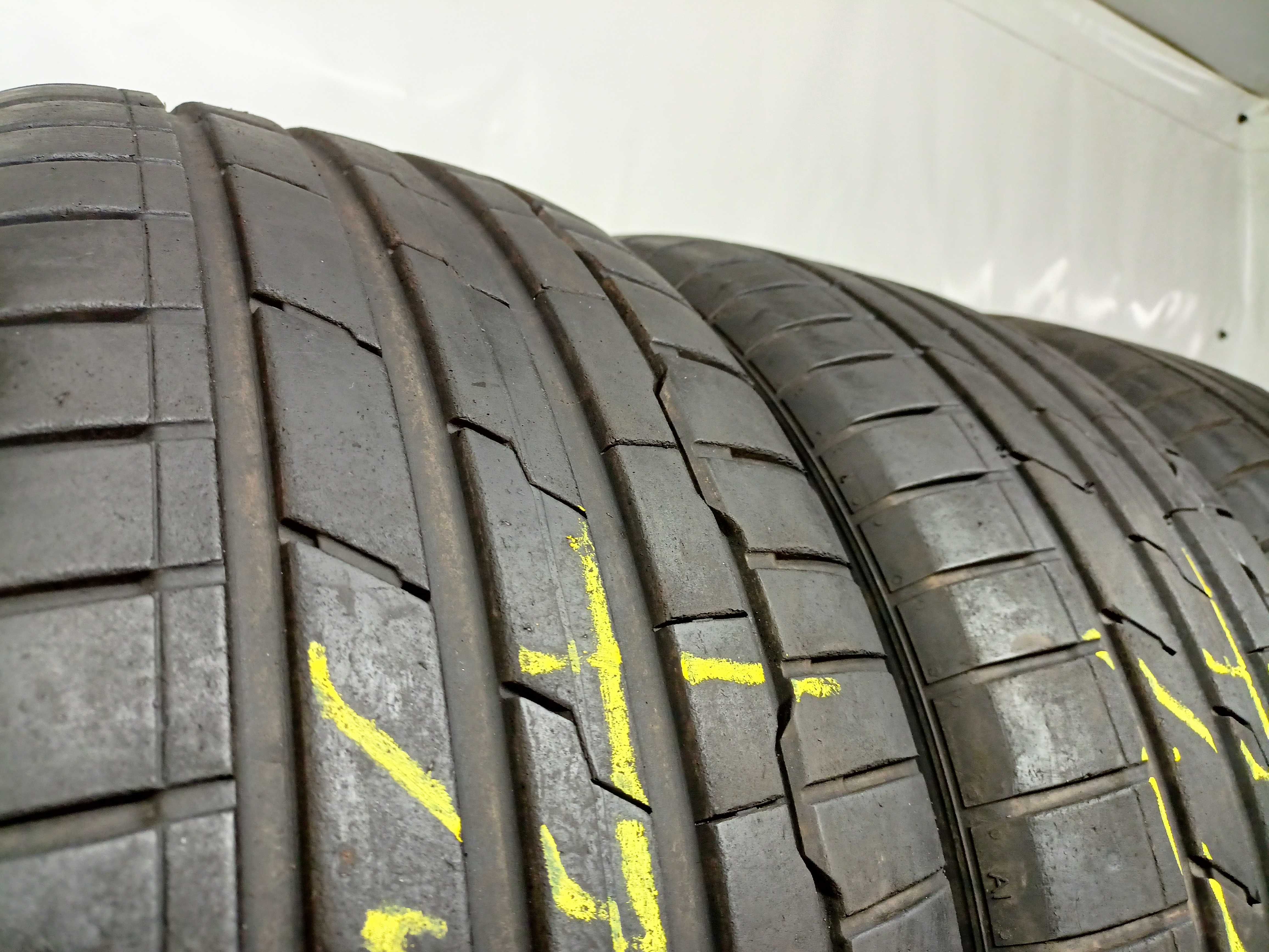 Hankook Ventus S1 Evo 3 235/50/18 21r. 101Y 2x6,3mm 2x5,8mm (464)