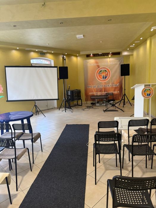 Торгово-офімне приміщення