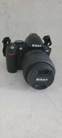 Nikon D 3000 майже нова дзеркалка + кофр