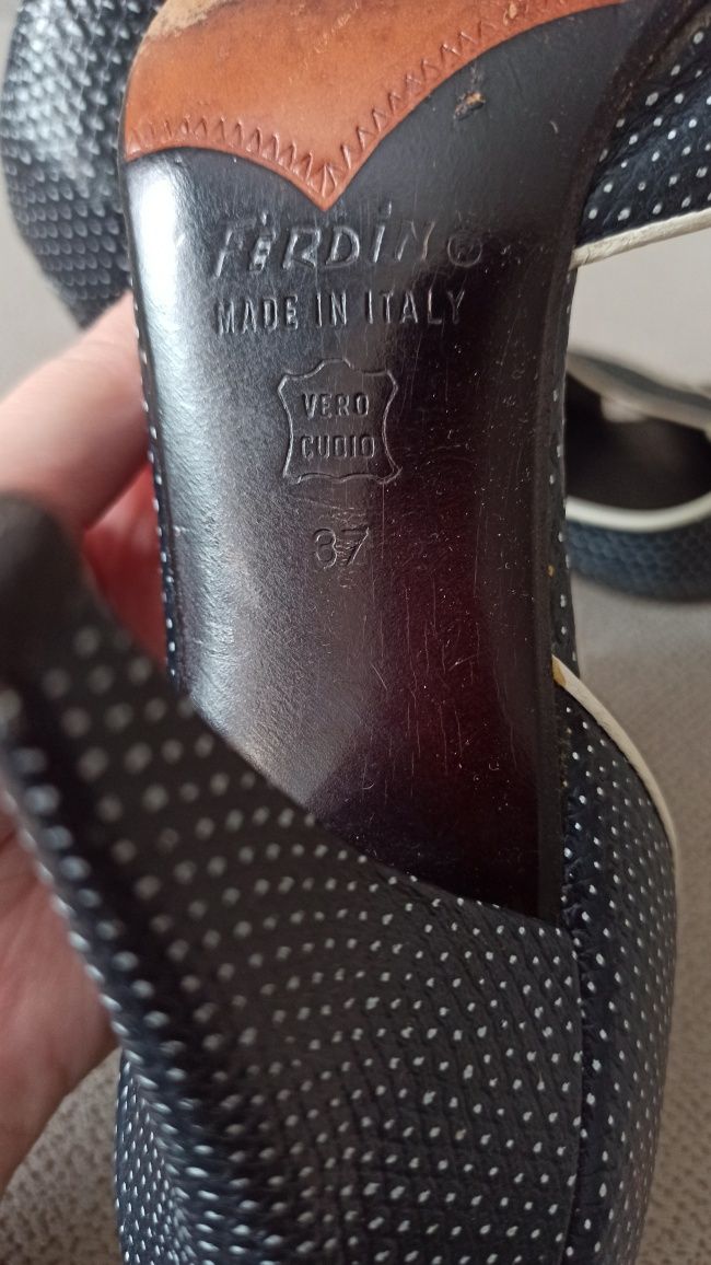 Італійські туфлі босоніжки