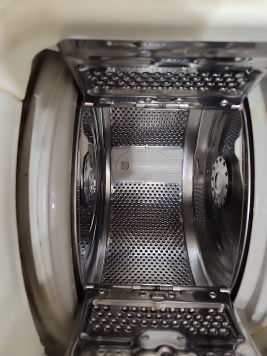 Продам пральну машину Zanussi на запчастини