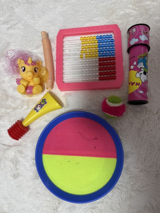 Лот іграшо (калейдоскоп, рахівниця)