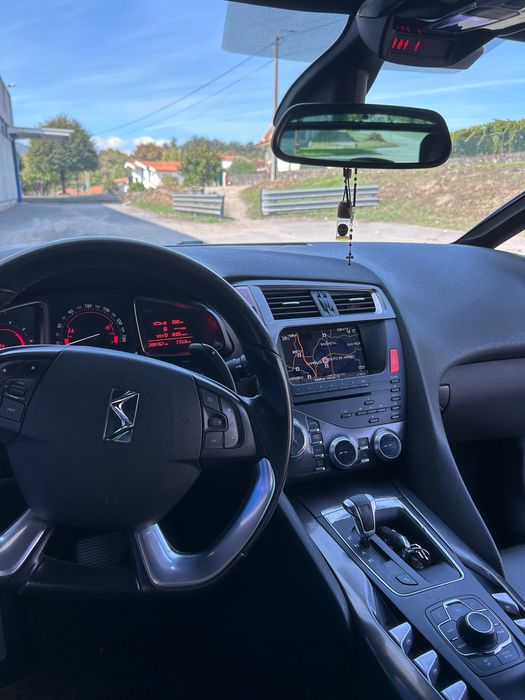 Citroën DS5 1.6 HDi 115cv 2012 – Elegante e Económico