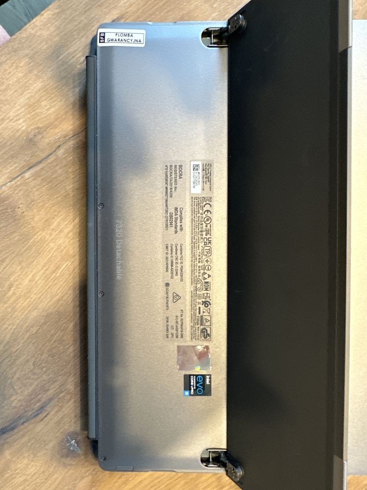 2w1 Dell Latitude 13 7320 Detachable i5- 1140G7 8/256 SSD W11 Pro