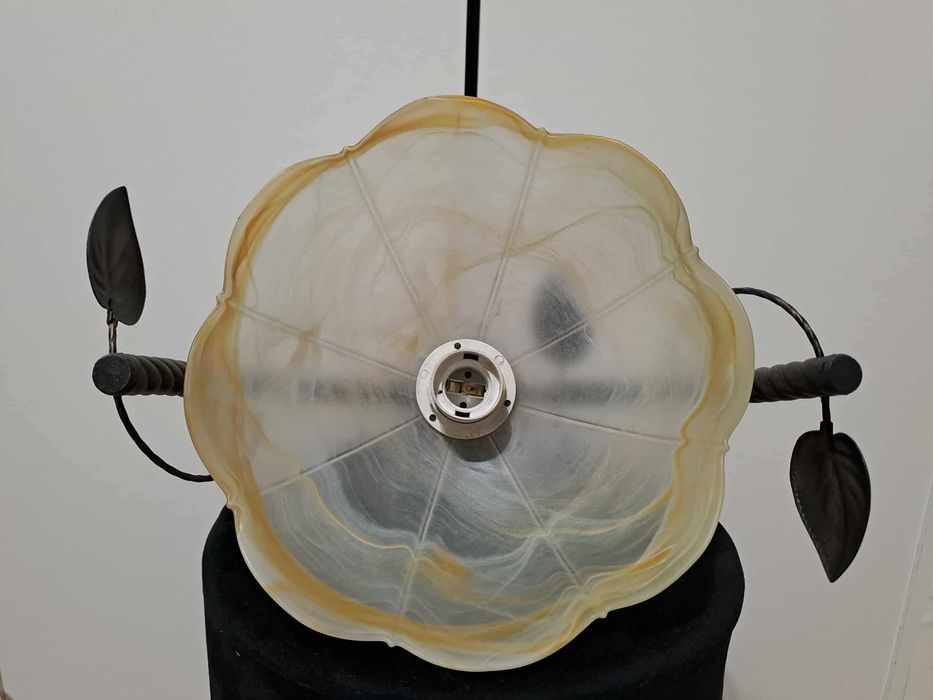 Lampa wisząca zdobiona mała