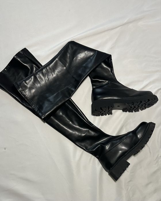 Високі чоботи ботфорти на осінь