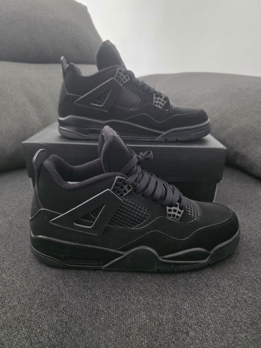 Jordan 4 Blackcat