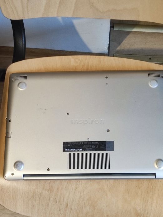 Продам ноутбук dell p75f001