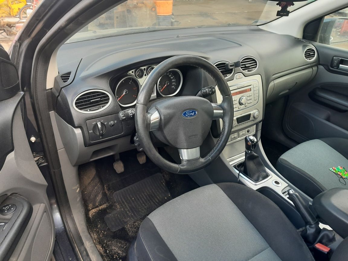 Ford Focus II lift drzwi I inne  1.8tdci