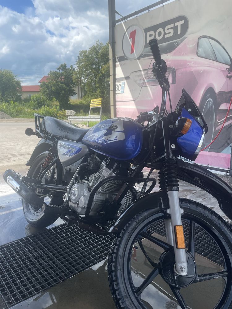 Boxer 150 bajaj.