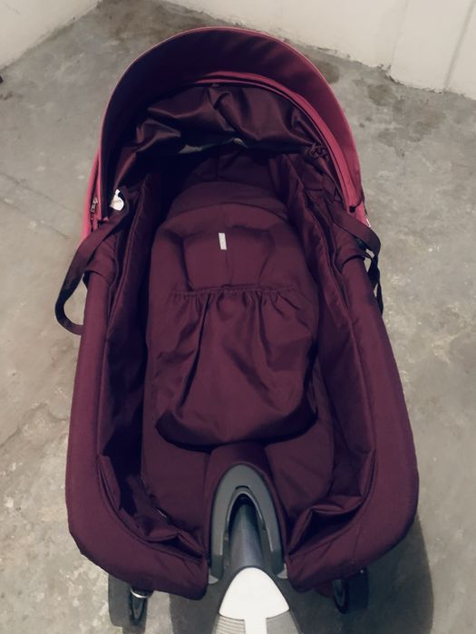 Wozek dzieciecy gondola + spacerowy 200zl