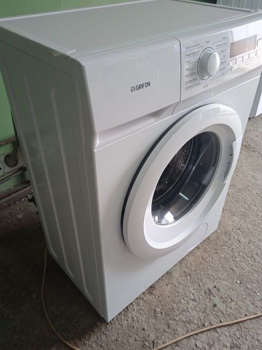 Продам новую стиральную машинку на 6 кг.