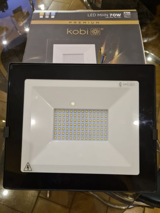 Halogen Naświetlacz LED slim - 70W - 5700 LUM - IP 65 - Premium kobi