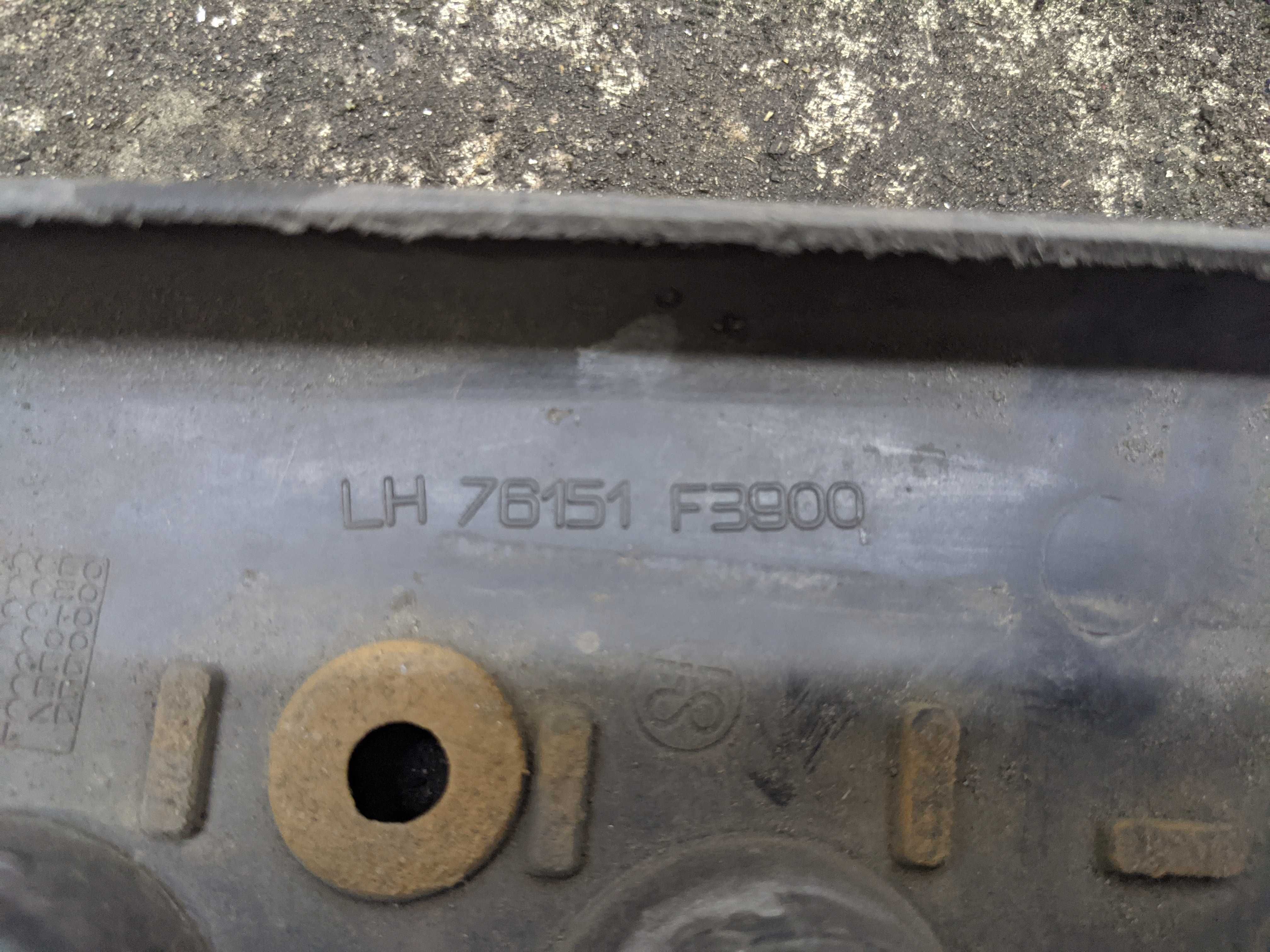 Nissan Cabstar Nakładka Progowa