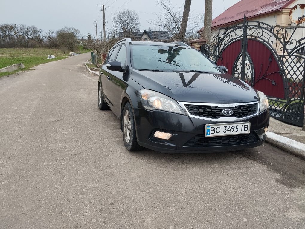 Kia ceed , Кіа сід 2009 р універсал , газ/бензин