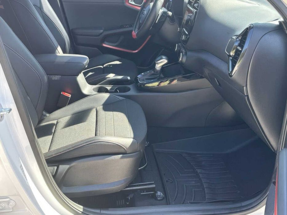 Kia Soul GT-Line      2020