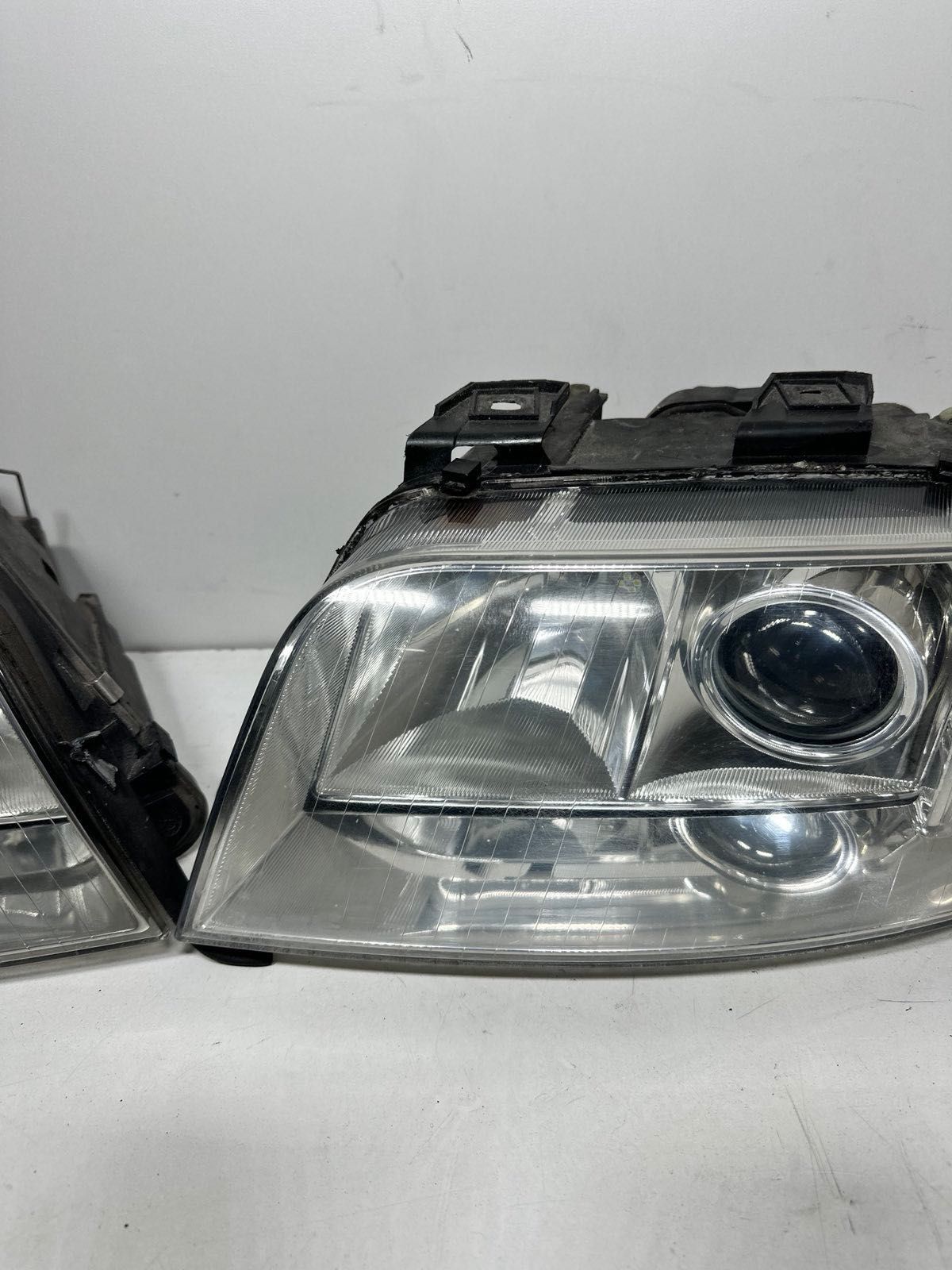 Audi a6c5 lift Prawy Lewy reflektor lampa zwykła EUROPA cana za 1 st