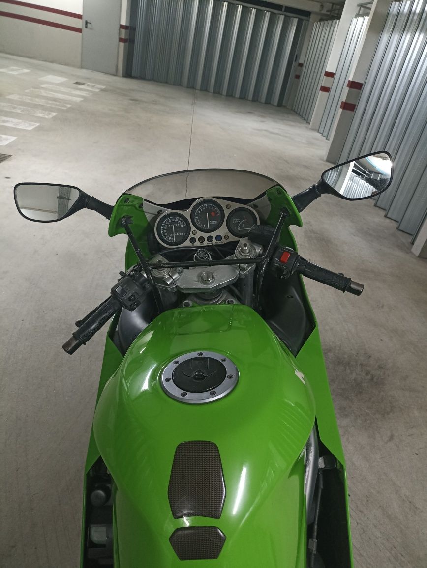 Kawasaki ninja Zxr 6