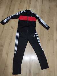 Dres Adidas rozm. 152