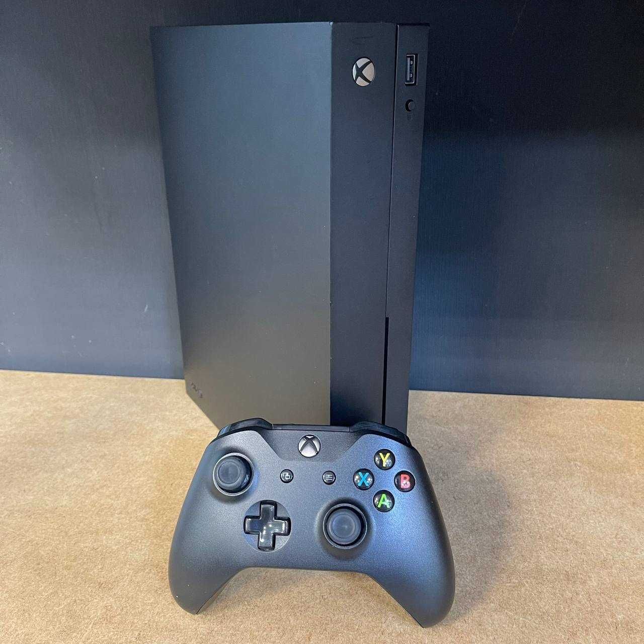 Консоль Microsoft Xbox One X 1TB Black Б/У Приставка ІксБокс